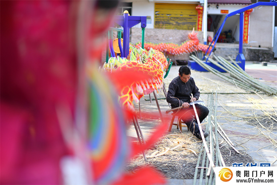 贵州台江：扎龙闹元宵(图3)