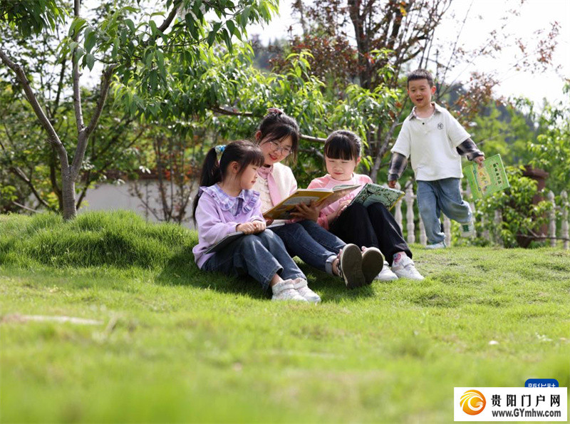 春日品书香(图1)