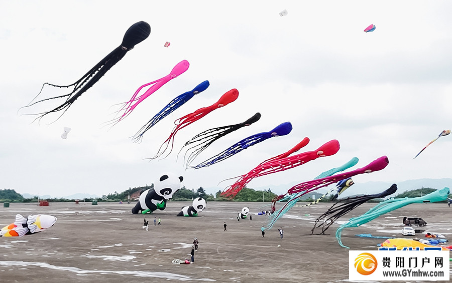 2024年贵阳白云国际风筝会暨全国风筝邀请赛举行(图2)