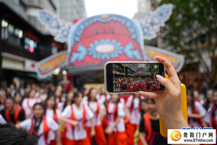 “爱乐巴士”“娱”你相遇(图5)