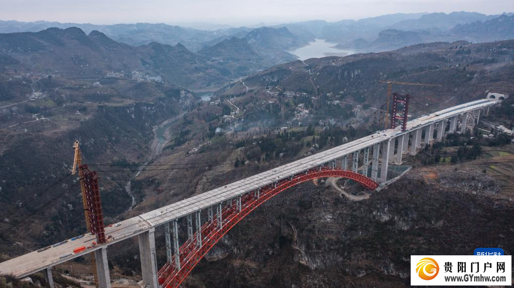 新时代中国调研行之看区域·西部篇丨贵州:西部天堑变通途(图12) 新时代中国调研行之看区域·西部篇丨贵州:西部天堑变通途(图12)