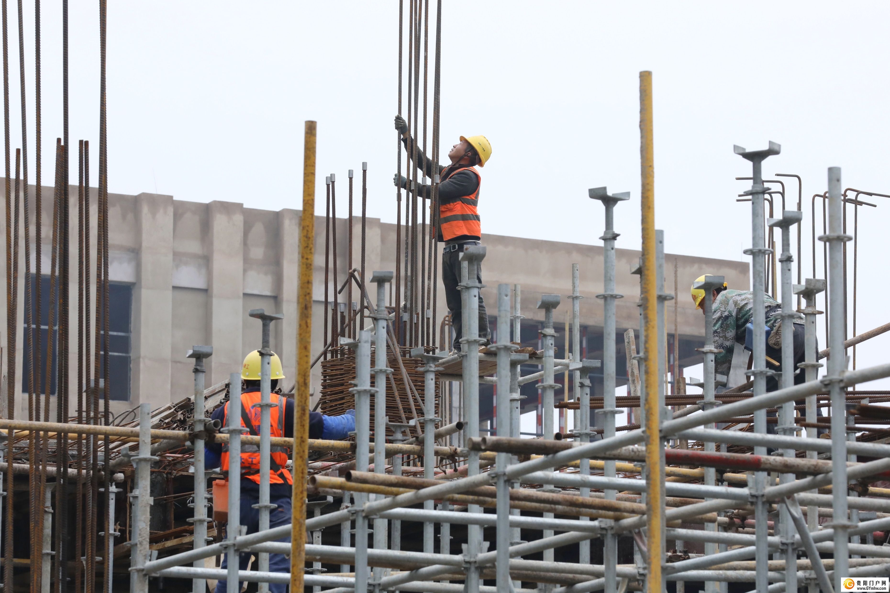 云岩区电子信息产业园项目力争年底建成(图2)