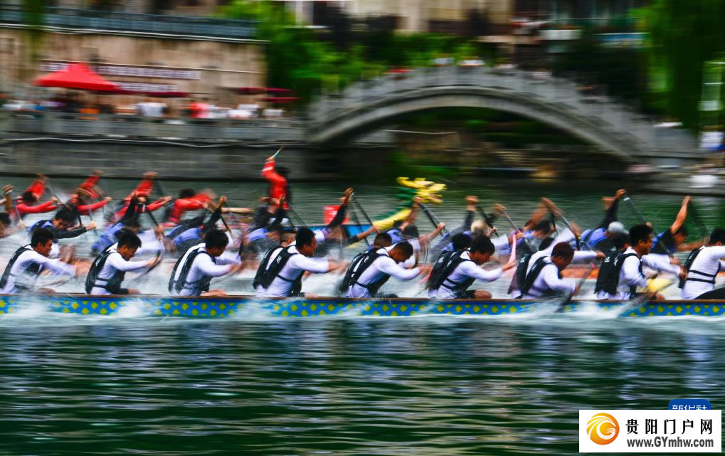 贵州镇远：古城赛龙舟(图4)