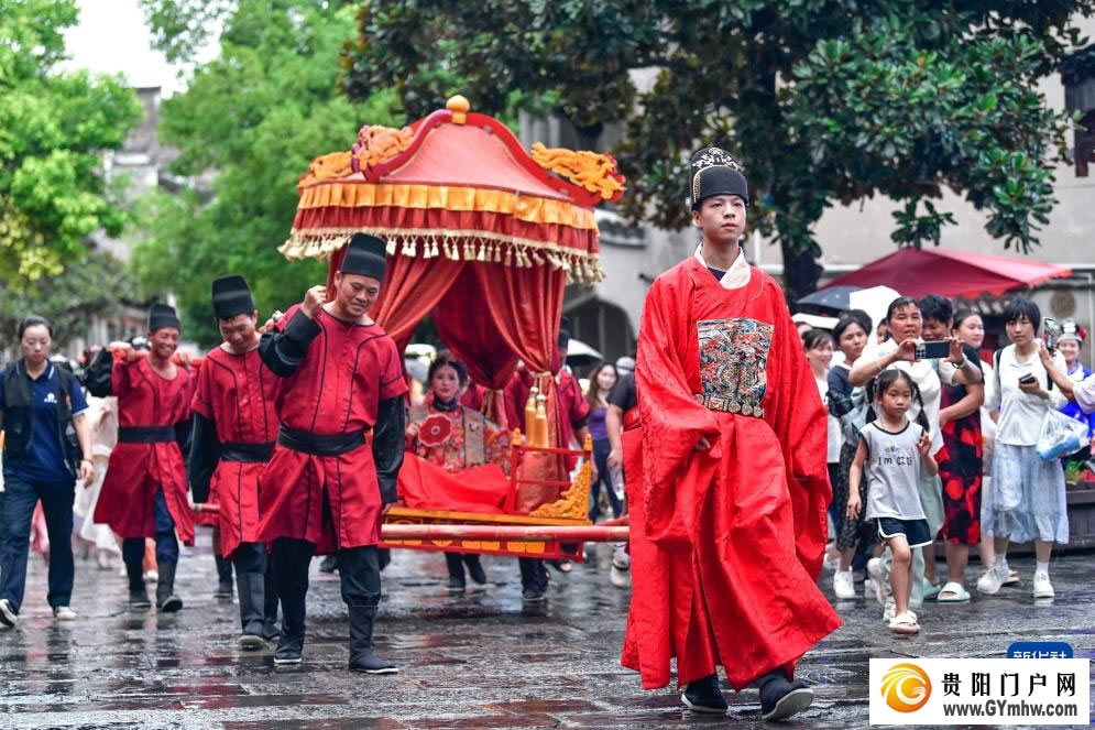 贵州镇远：古城赛龙舟(图6)