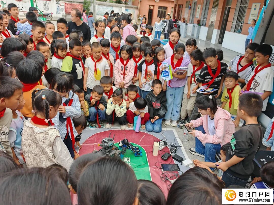 毕节：“百场科普”点燃全民科学热情(图2)
